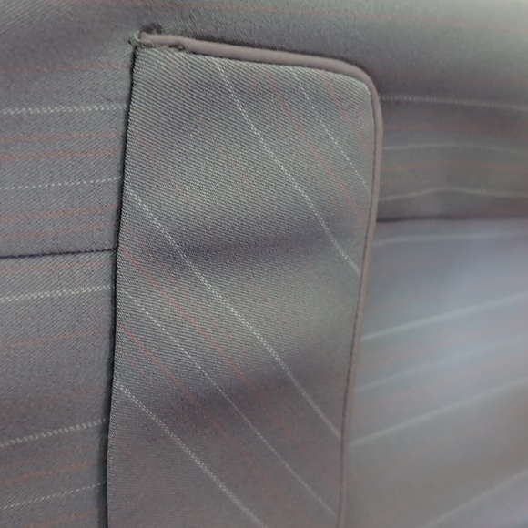 Tracy Evans Sz 18 Designer 2 piece Gray pinstripe Suit - Picture 5 of 13